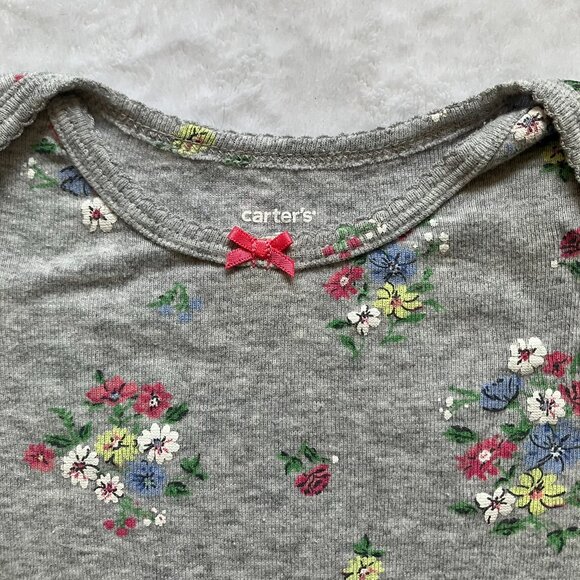 Carter’s 9M 4-Piece Bodysuit Bundle + Holiday Silent Night Bonus GUC Baby Girl - Picture 12 of 16